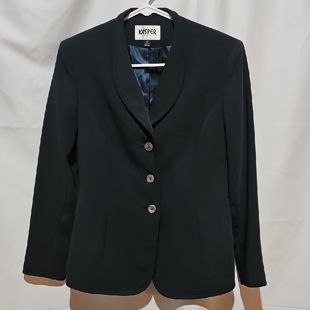 Kasper Women's Elegant Black Suit Jacket